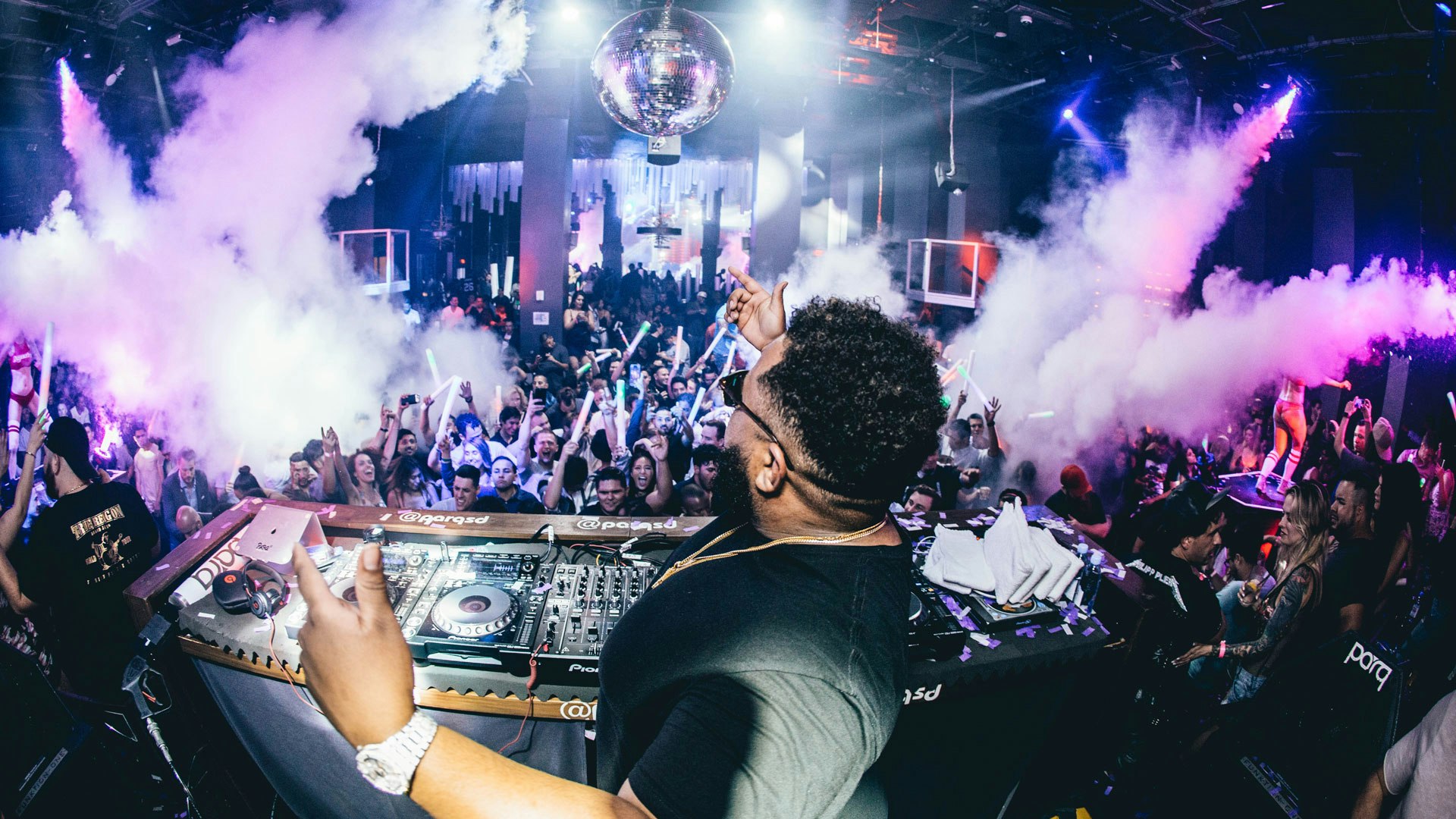 Best Clubs in Chicago for House and Techno Music